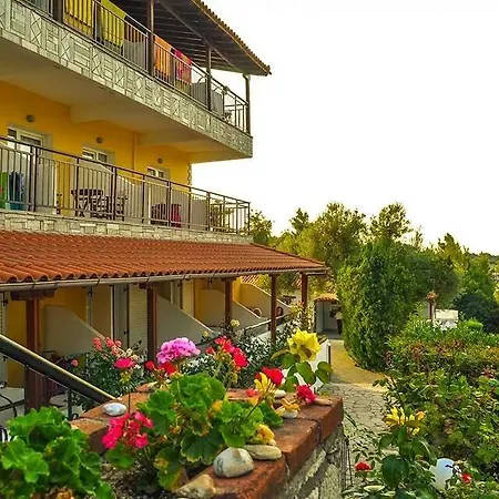 Kassandra Bay 2*