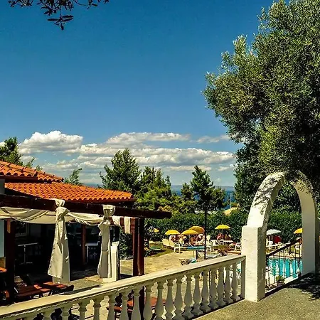 Kassandra Bay 2*