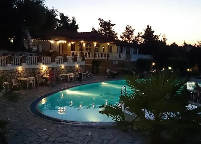 Kassandra Bay
