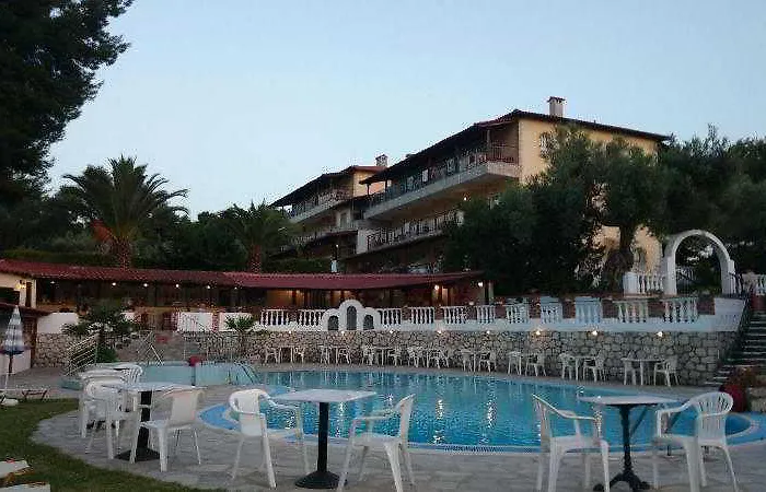 Kassandra Bay 2*