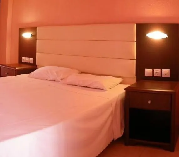 Kassandra Bay Otel 2*